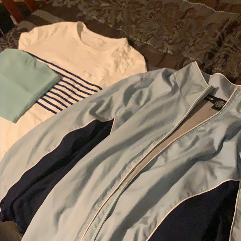 Blue top bundle